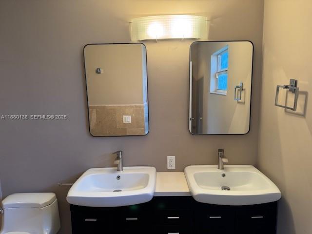 Building Photo - 200 NE 44th St