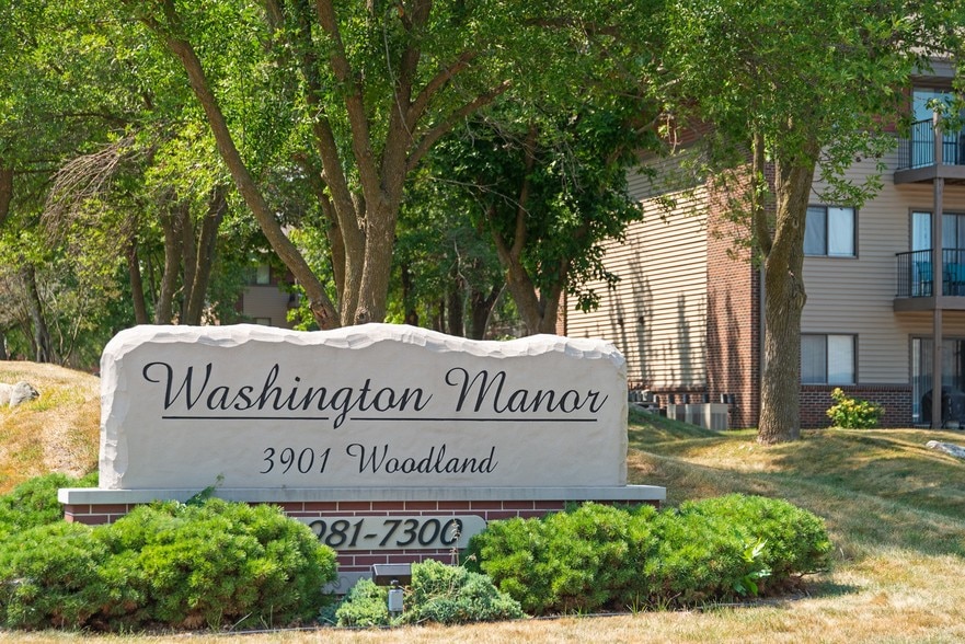 Washington Manor 3901 Woodland Ave West Des Moines IA 50266 Apartment Finder