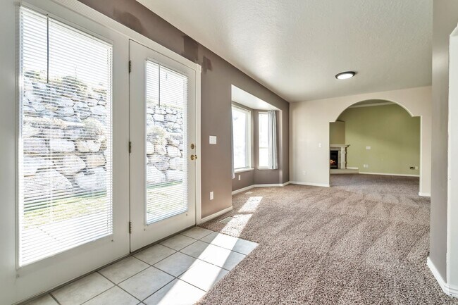 Building Photo - 426 W 2700 S