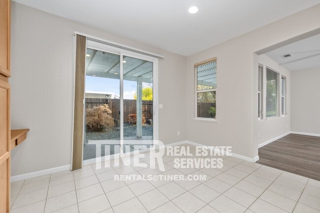 Building Photo - 3152 Overton Way