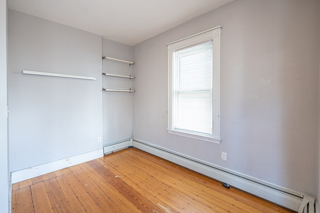 Building Photo - 63 Mozart St