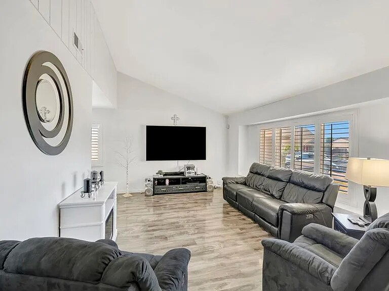 Building Photo - 3727 Byrd St