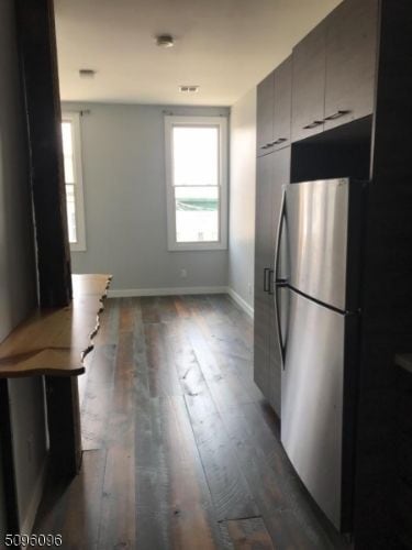 Building Photo - 180 Spring St