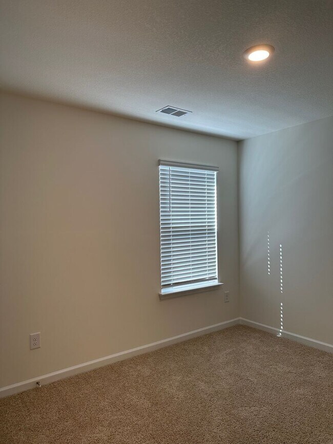 Building Photo - 865 Barley Lp