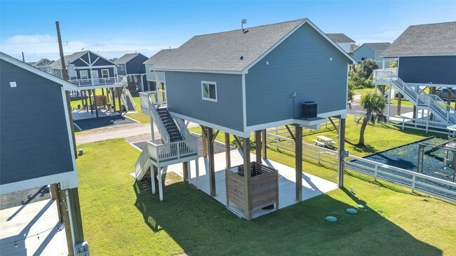 Building Photo - 1079 Cedar Ln