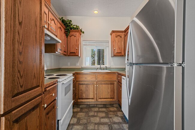 Building Photo - Charming 2 Bedroom ADU with Stunning Smith...
