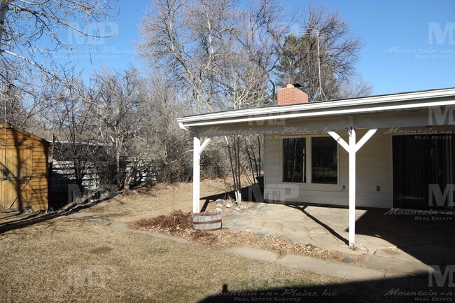 Building Photo - 1215 Lynnwood Dr