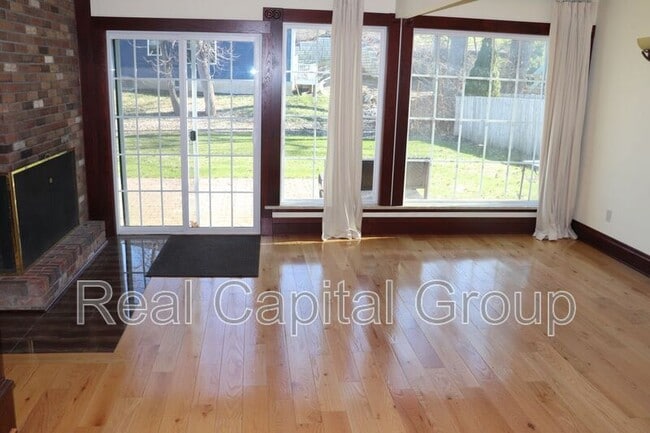 Building Photo - 91 Berkshire Blvd