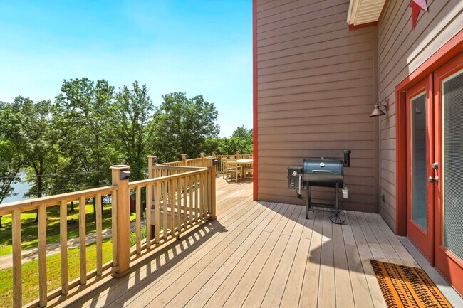 Building Photo - 19845 Groth Rd