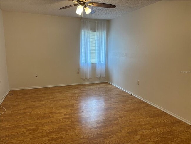 Building Photo - 744 116th Ave N