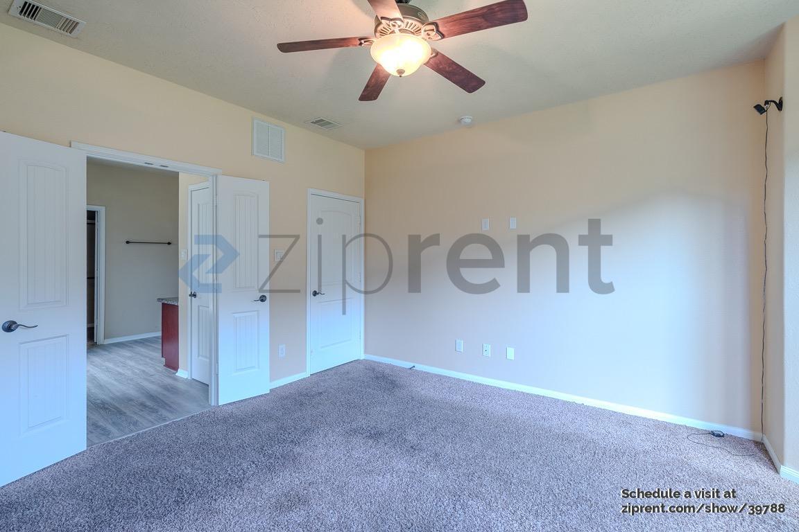 Building Photo - 2814 Palm Harbour Dr