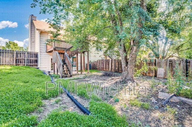 Building Photo - 1707 E Pinion Rd