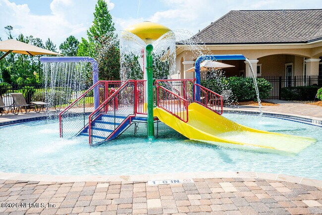 Building Photo - 65849 Edgewater Dr