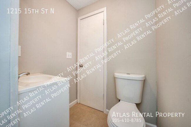 Building Photo - 1215 15th St N