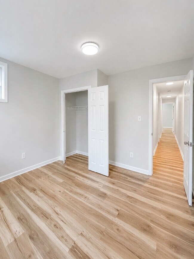Building Photo - 2538 E Fayette St