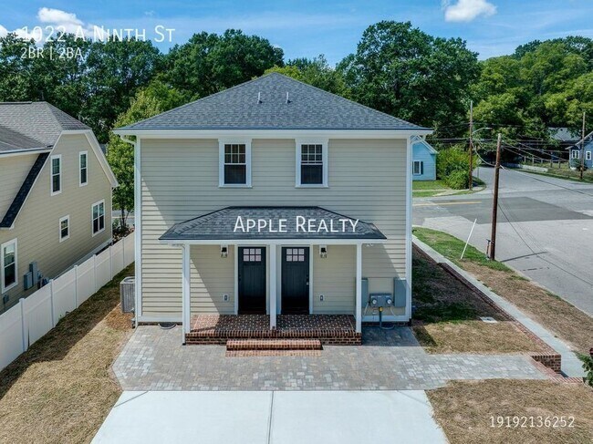 Building Photo - 1022 A Ninth St-