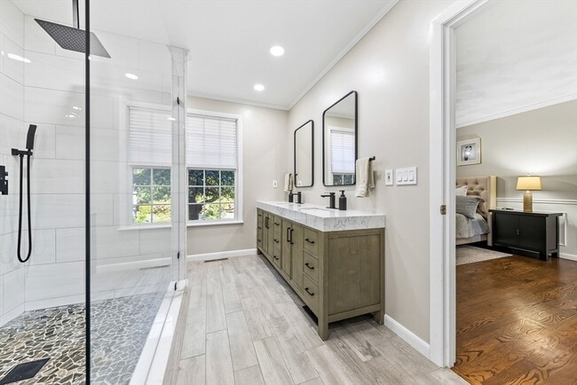 Building Photo - 9 Ridge Rd