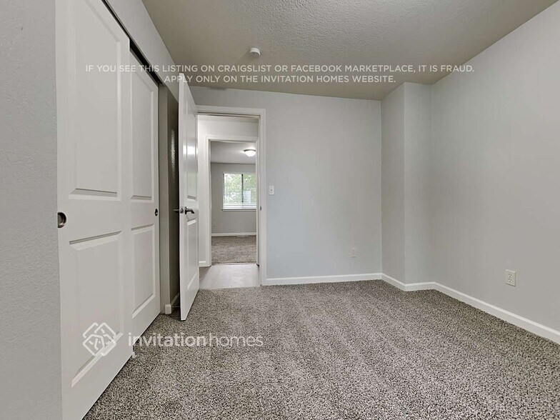 Building Photo - 6033 54th Ct SE