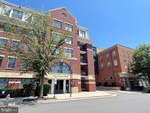 Building Photo - 1111 Oronoco St