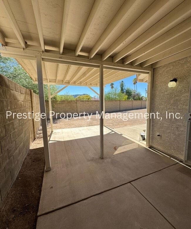 Building Photo - 3093 W Placita De La Roseta