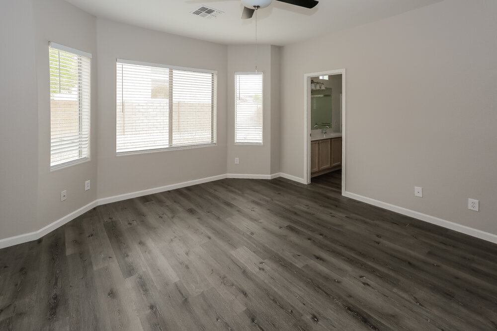 Building Photo - 11722 W Lincoln St