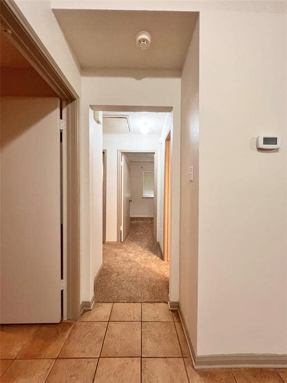 Building Photo - 1405 Manor Dr