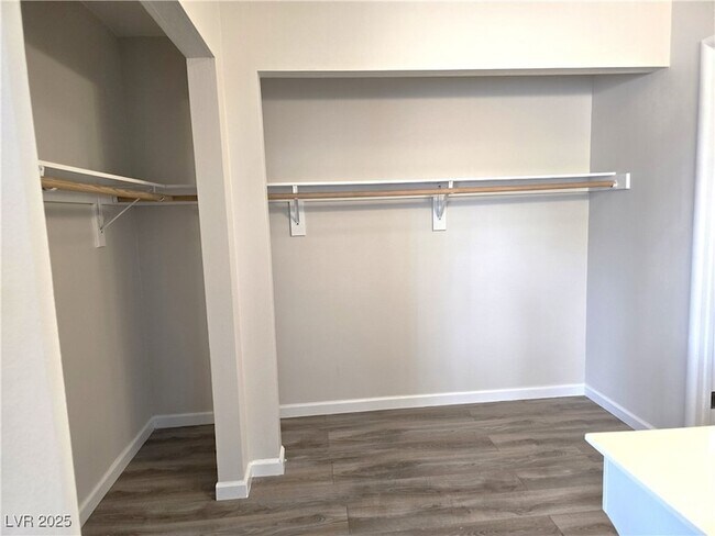 Building Photo - 4045 S Spitze Dr
