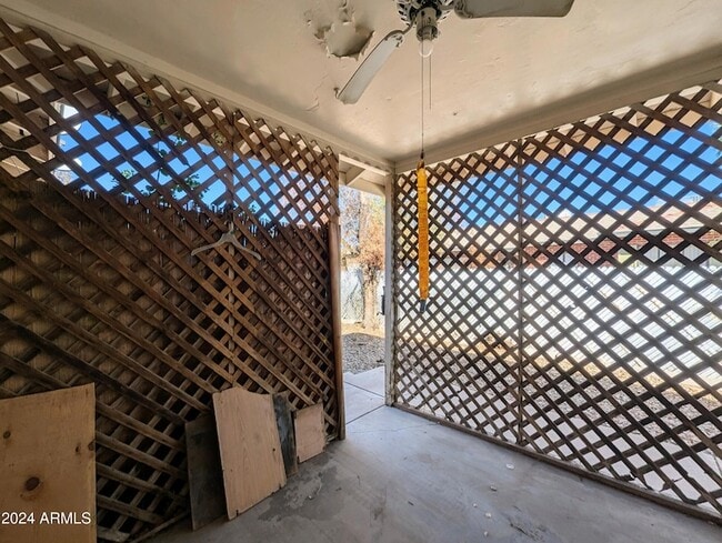 Building Photo - 1314 W Whitton Ave