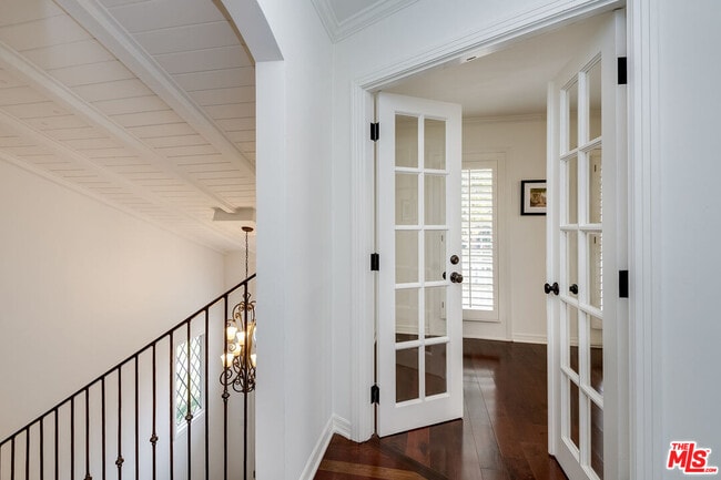 Building Photo - 4419 Clybourn Ave