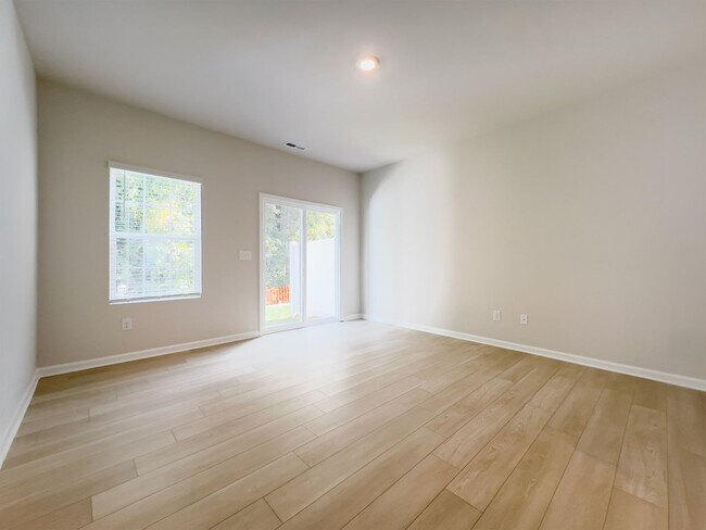 Building Photo - 1836 Autumn Mist