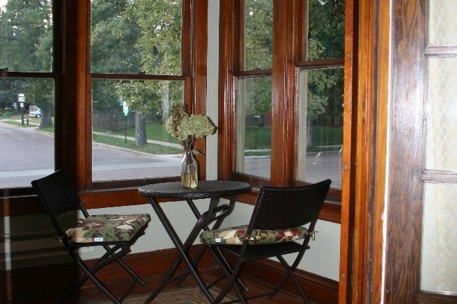 Sun porch - 1310 S Phillips Ave