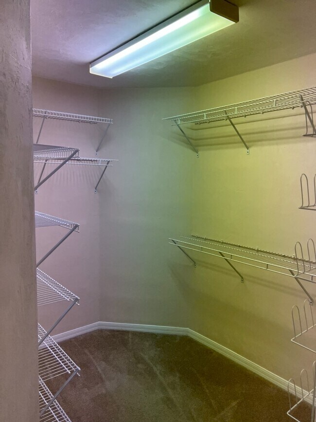 Building Photo - 6368 NW 109th Pl