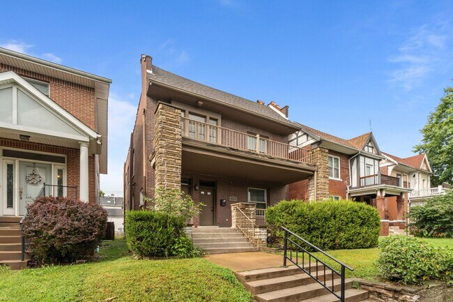 Building Photo - 5783 McPherson Ave