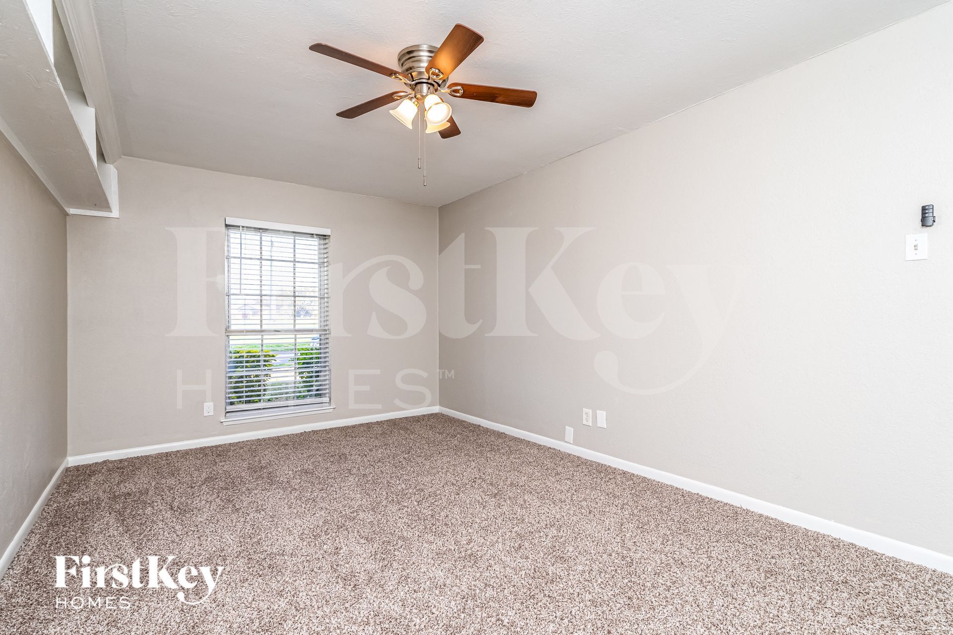 Building Photo - 4913 Alta Oaks Ln