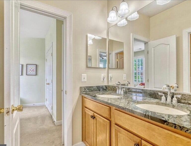 Building Photo - 22374 Dolomite Hills Dr