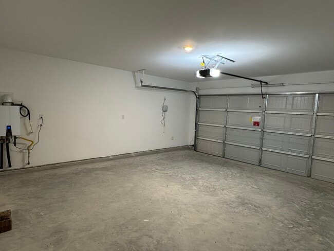 Building Photo - 31508 Pianella Ln