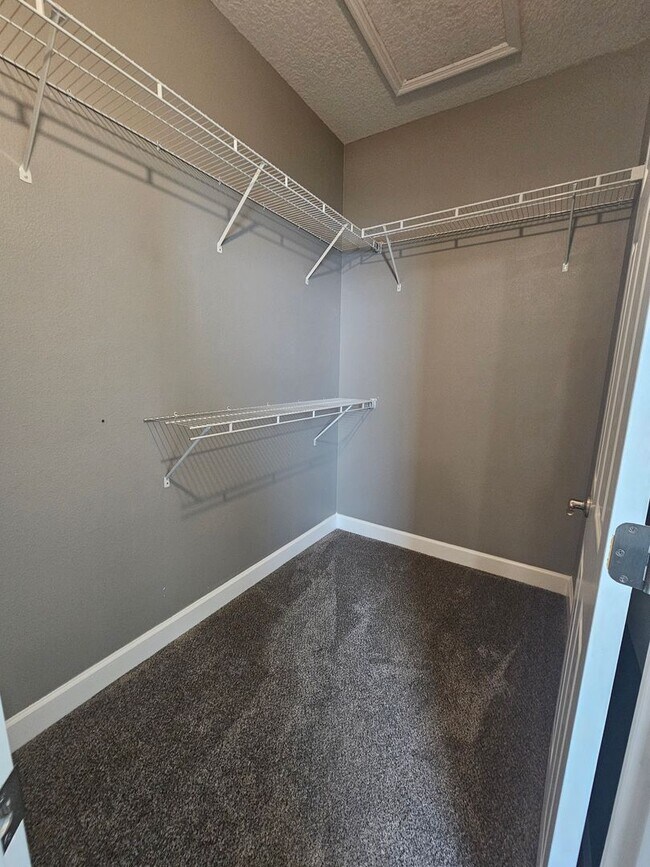 Building Photo - Victoria Park 3 Bedroom Home in Deland