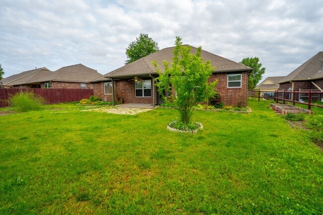 Building Photo - 4 Bed | 2 Bath | Owasso