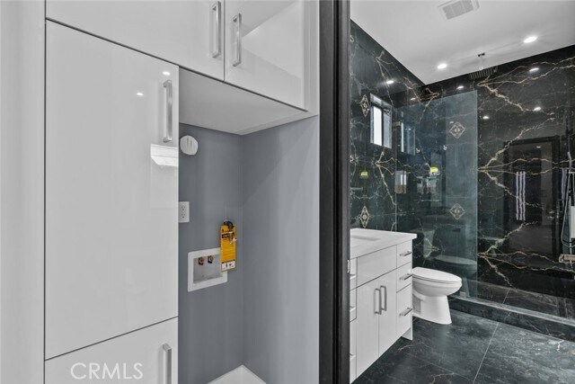 Building Photo - 12937 Kilikia Dr