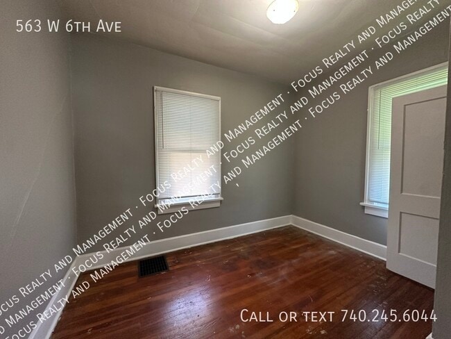 Building Photo - 563 W 6th Ave