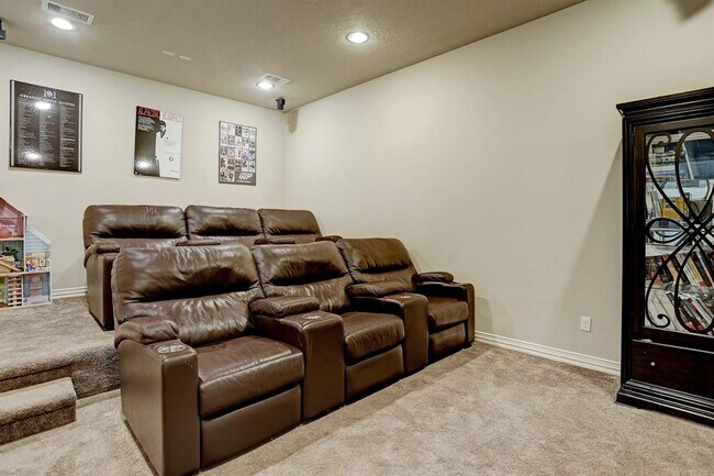 Building Photo - 14322 Belle River Ln