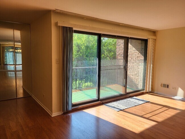 Building Photo - 7510 Farmingdale Dr