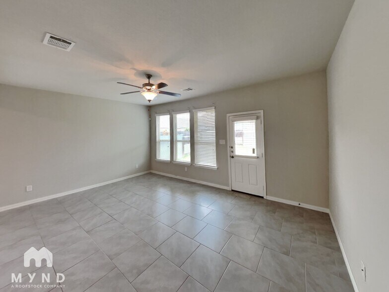 Building Photo - 13849 Bellows Path