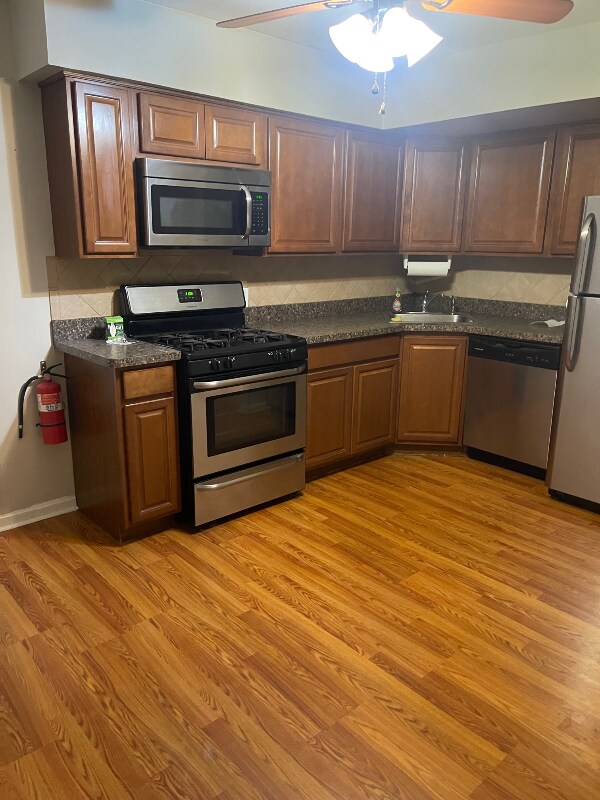 Primary Photo - 1132 Sawmill Rd