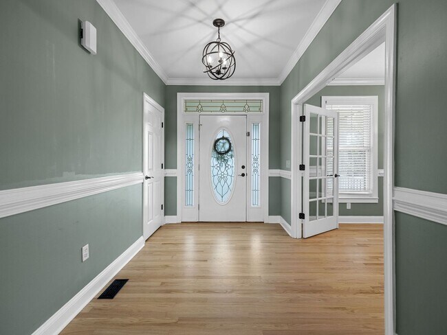 Building Photo - 708 Symmetry Ct