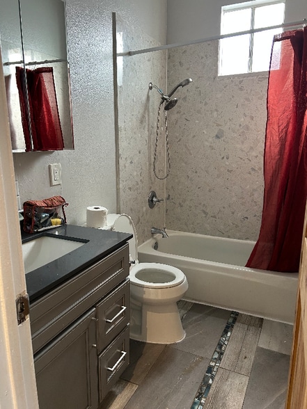 Building Photo - 707-711 Ohio St