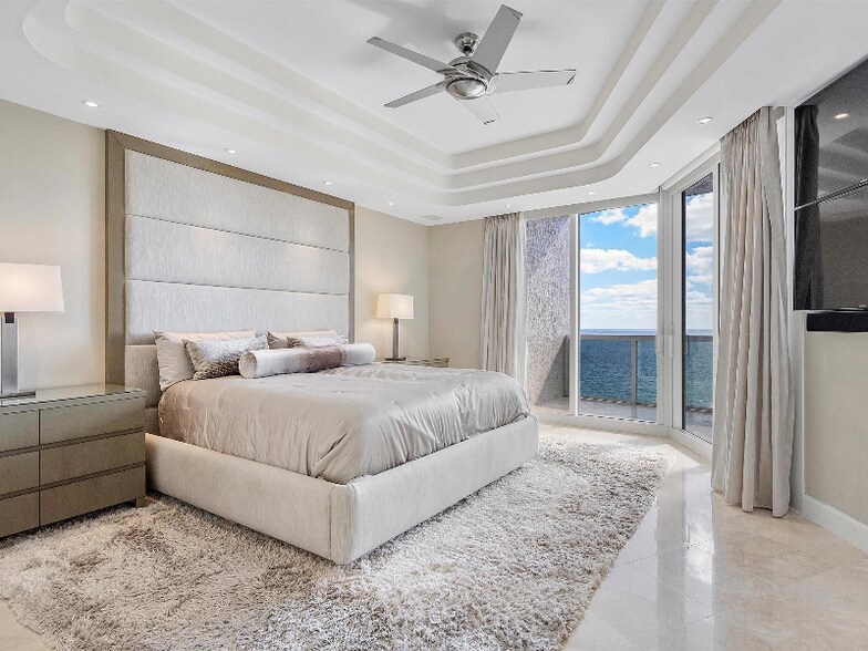 Building Photo - 3200 N Ocean Blvd