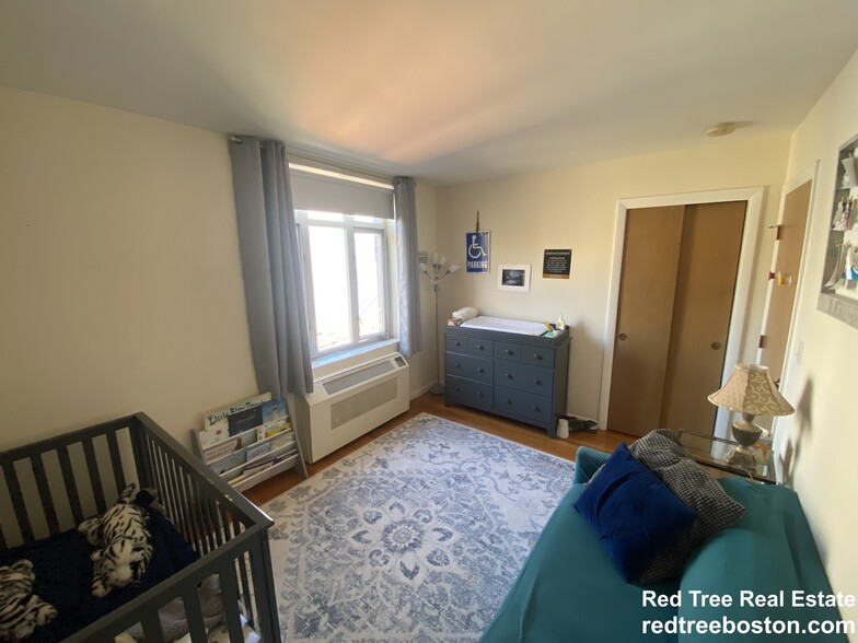 Unit #403 2bed available 2/1 - 29 Vernon St