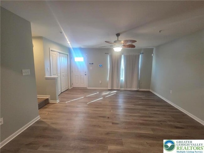 Building Photo - 2500 Alex Rd