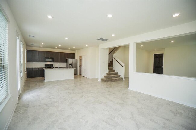 Building Photo - 4615 Sabine Creek Way